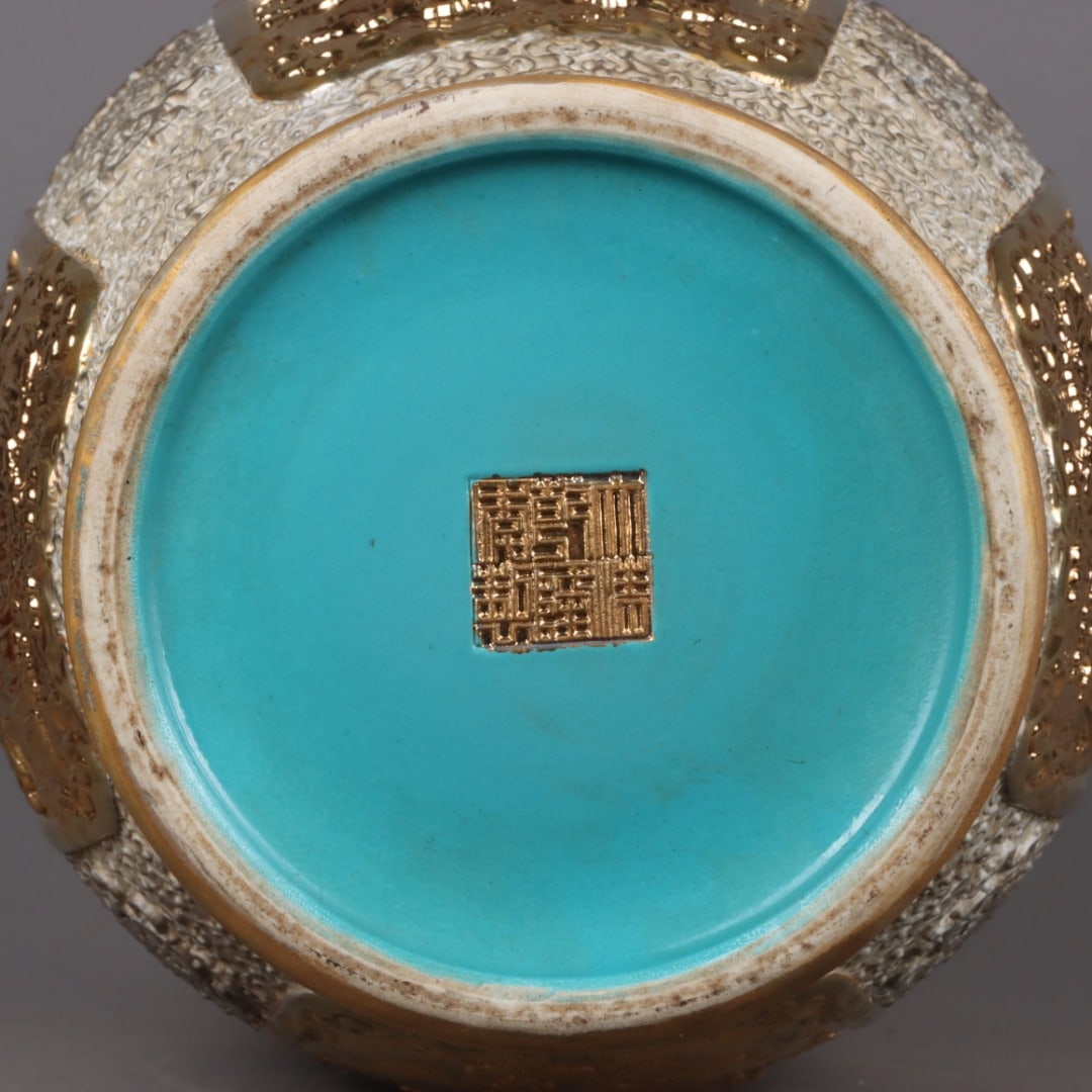 A Exquisite Guan yao Gilt Buddha Pattern Elephant-Ears Vase - 9