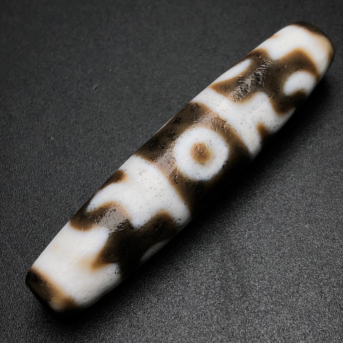 A Exquisite Three-eye Dzi bead - 3