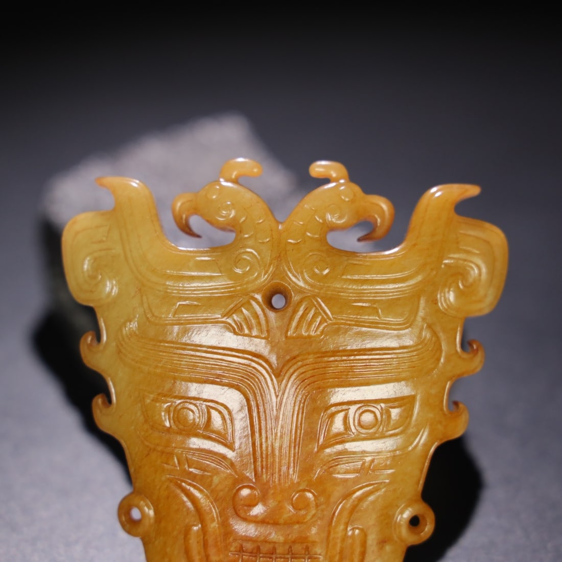 A Exquisite Hotan Jade Beast-Face Pattern Mask - 2