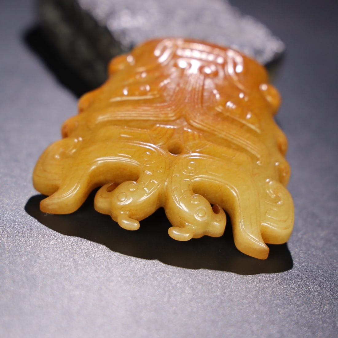 A Exquisite Hotan Jade Beast-Face Pattern Mask - 9