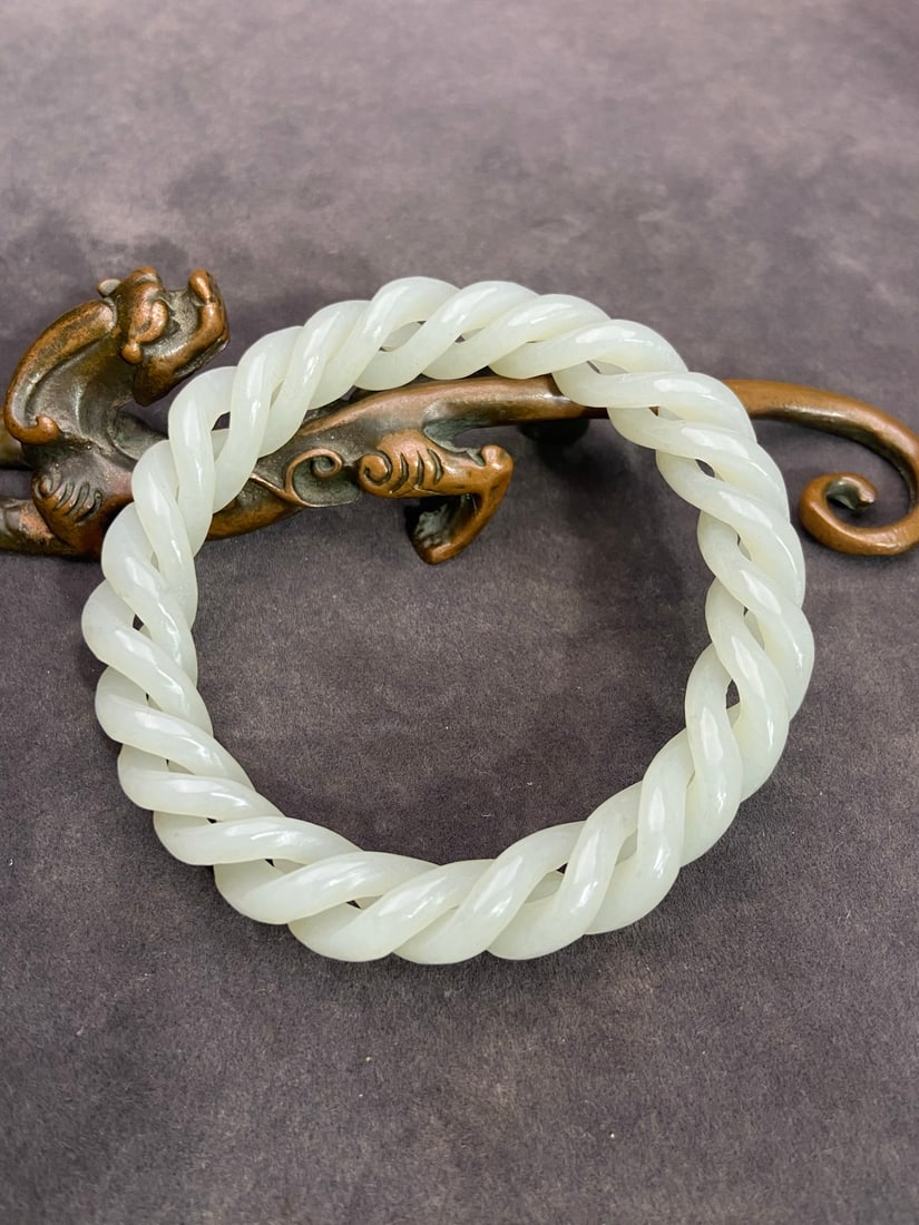 A Exquisite Hotan Jade Bracelets - 4