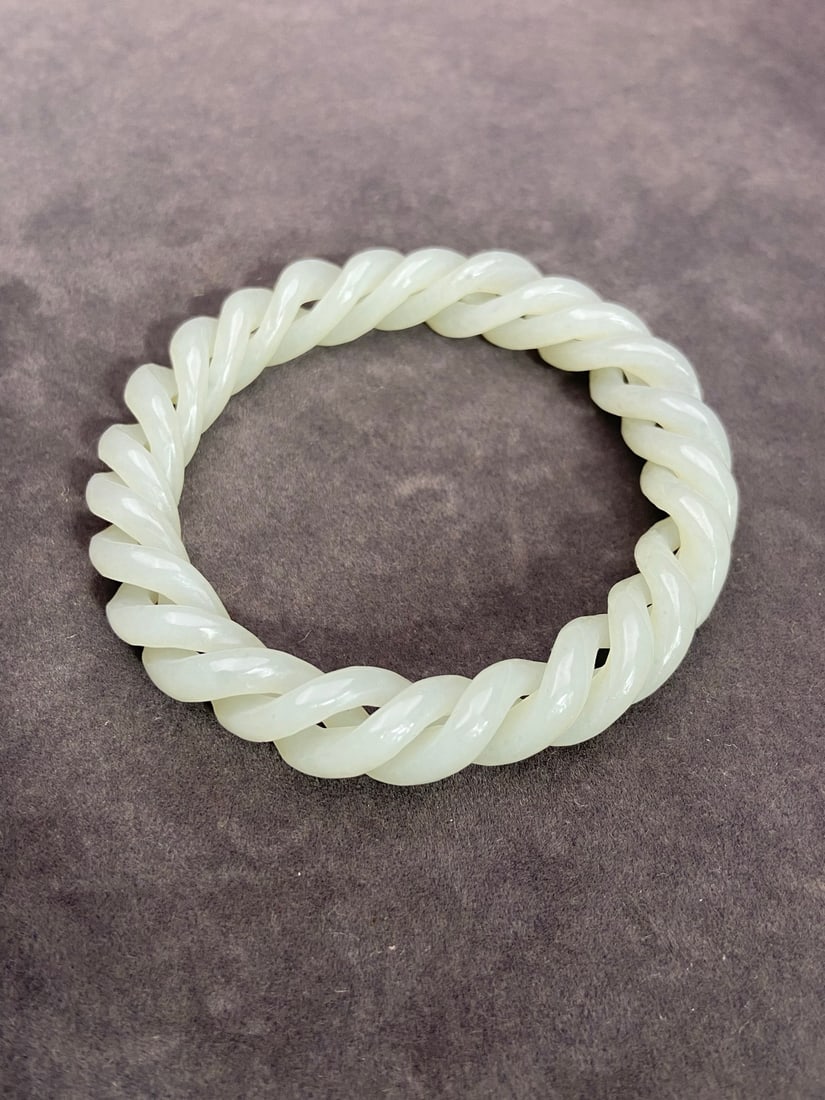A Exquisite Hotan Jade Bracelets - 7