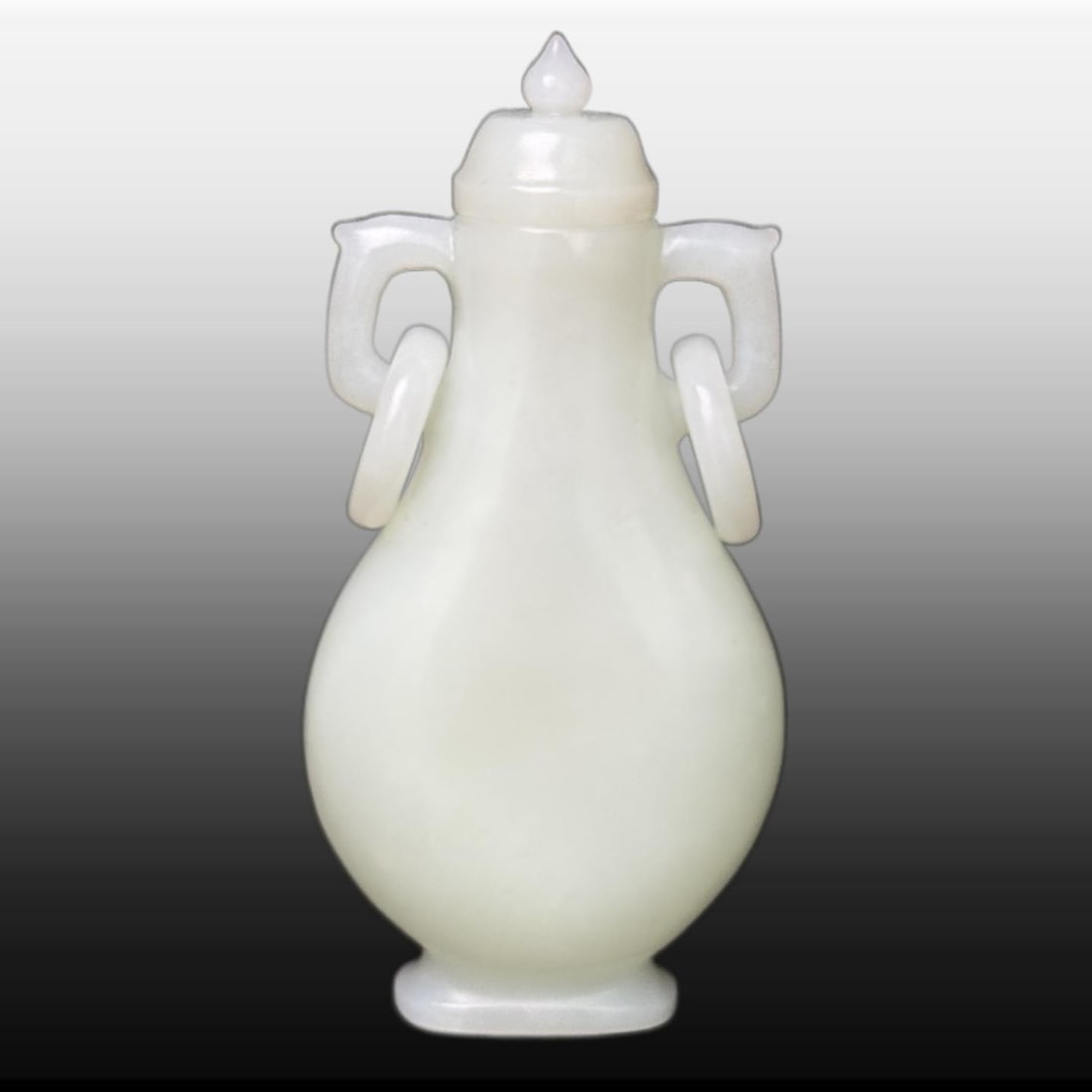 A Exquisite Hotan Jade Double-Ears Vase: A Exquisite Hotan Jade Double-Ears Vase,Qing Dynasty, China,Size:4.1inx2inx1.1in ,Weight:125g 和田玉双耳瓶,中国清代