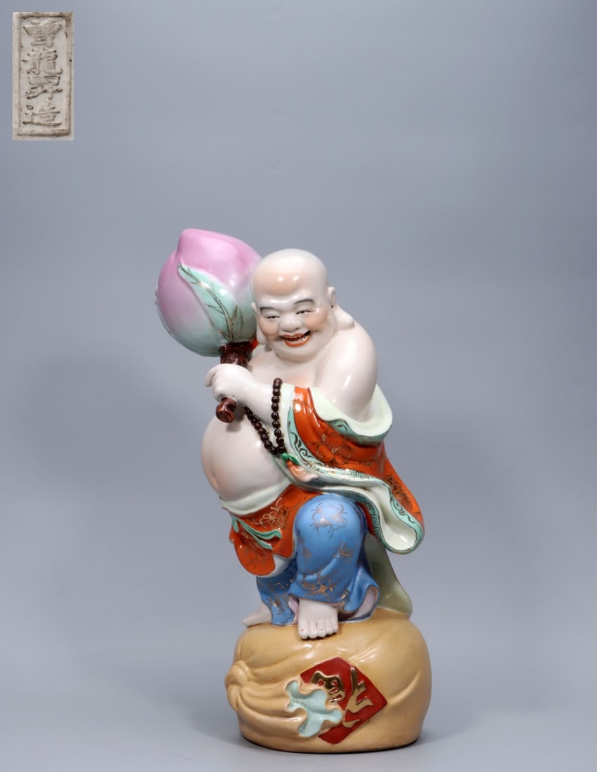A Exquisite Famille-Rose Painted Gold Statue of Maitreya Buddha Ornament: A Exquisite Famille-Rose Painted Gold Statue of Maitreya Buddha Ornament,Republic of China,With Mark,Size:18.1inx10.6inx7.3in,Weight:4415g