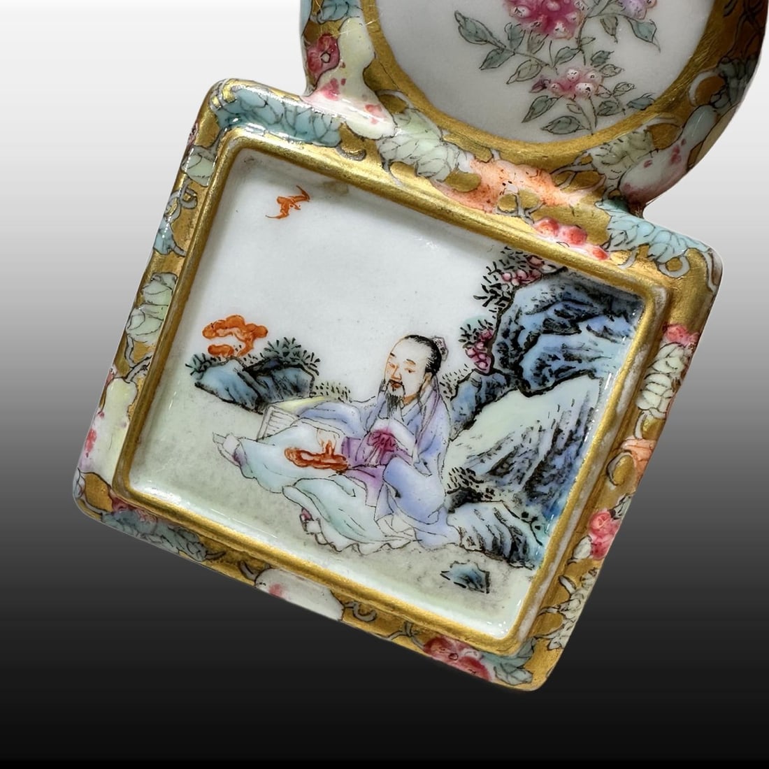 A Exquisite Enamel Figures Pattern Snuff Bottle - 4