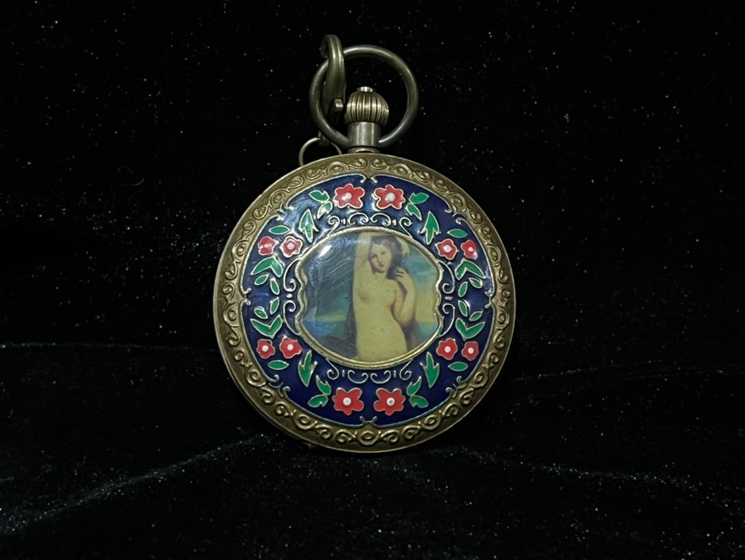 A Exquisite Coppery Figure Painting Panel Double Opening Pocket Watch: A Exquisite Coppery Figure Painting Panel Double Opening Pocket Watch,Qing Dynasty, China,Size:2.2in