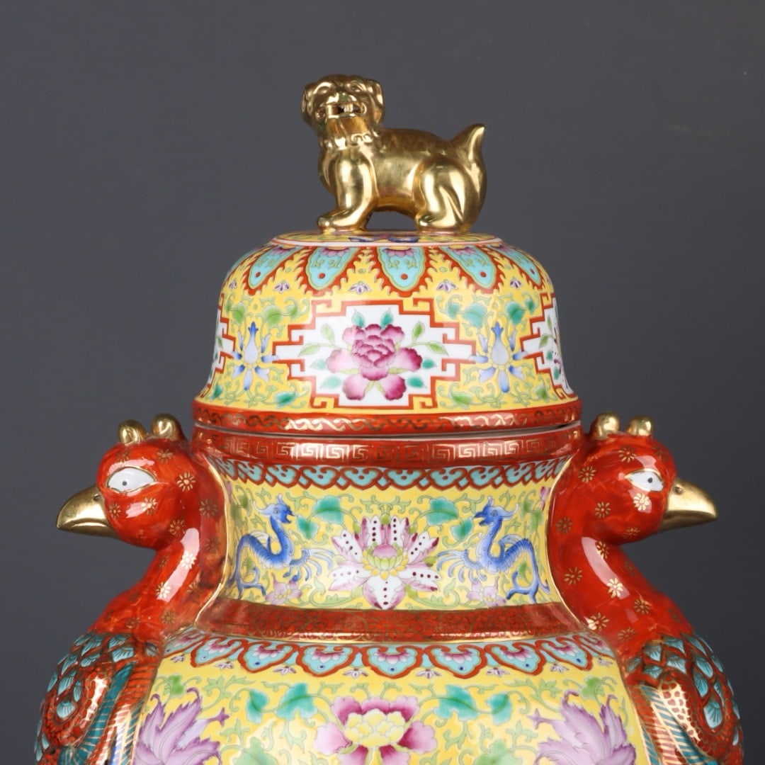 A Exquisite Enamel Gilt Flower and Bird Pattern Phoenix-Ears Jar - 4
