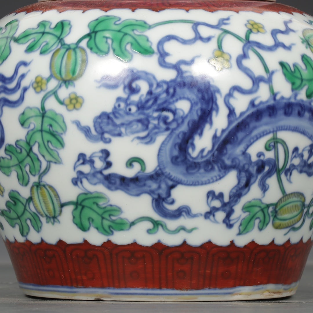 A Exquisite Doucai Dragon Pattern Jar - 3