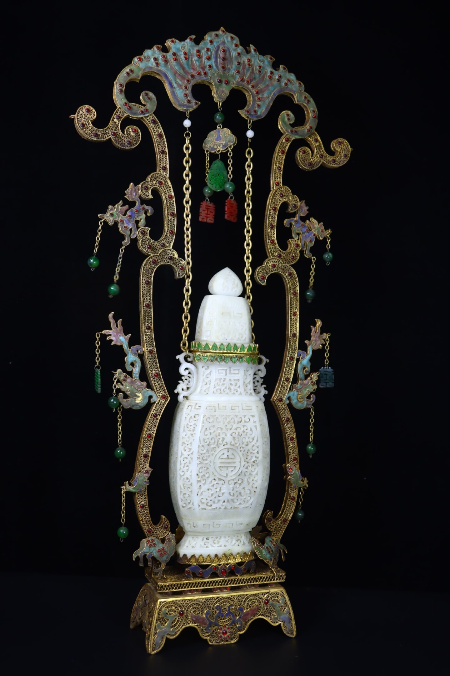 A Exquisite Hotan Jade Cloisonne Interlocking Branch Pattern Chain Vase - 3
