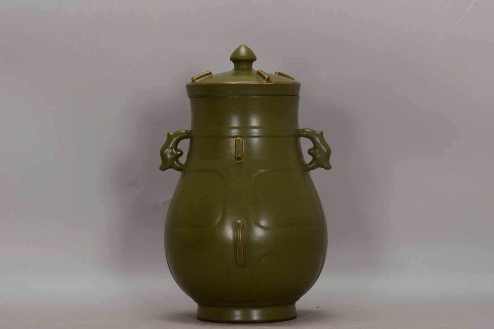 A Exquisite Teadust Glazed Double-Ears Jar (1 of 9)