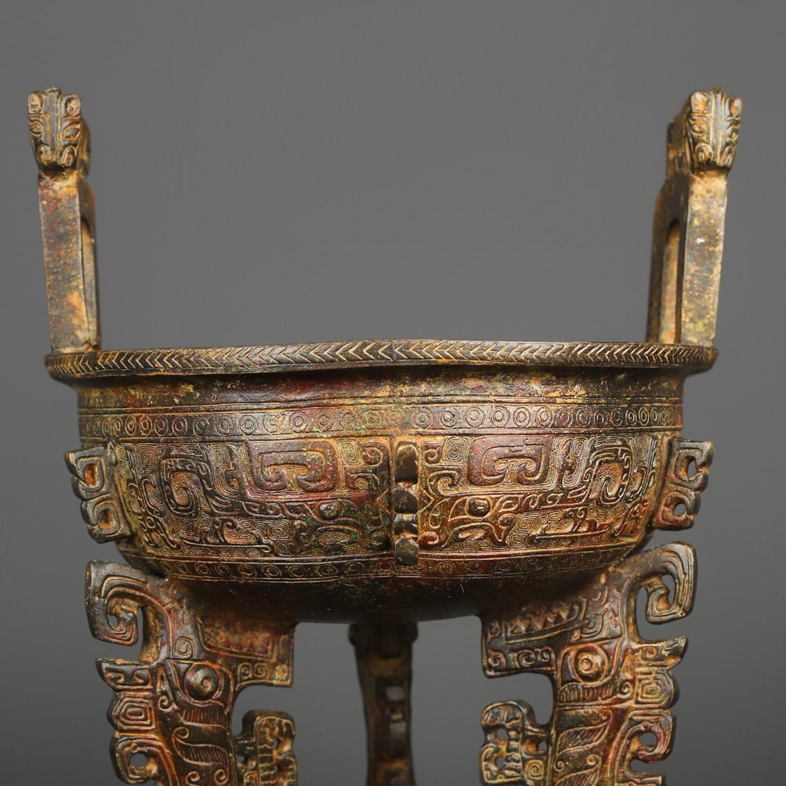 A Exquisite Bronze Tripod Censer - 2
