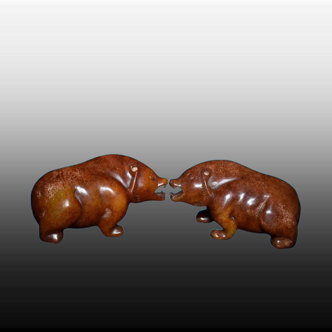 A pair of Exquisite River Polished Jade Bears: A pair of Exquisite River Polished Jade Bears,Ancient Time, China,Size:5.5inx3.5in,Weight:1850g 一对河磨玉熊,远古时期