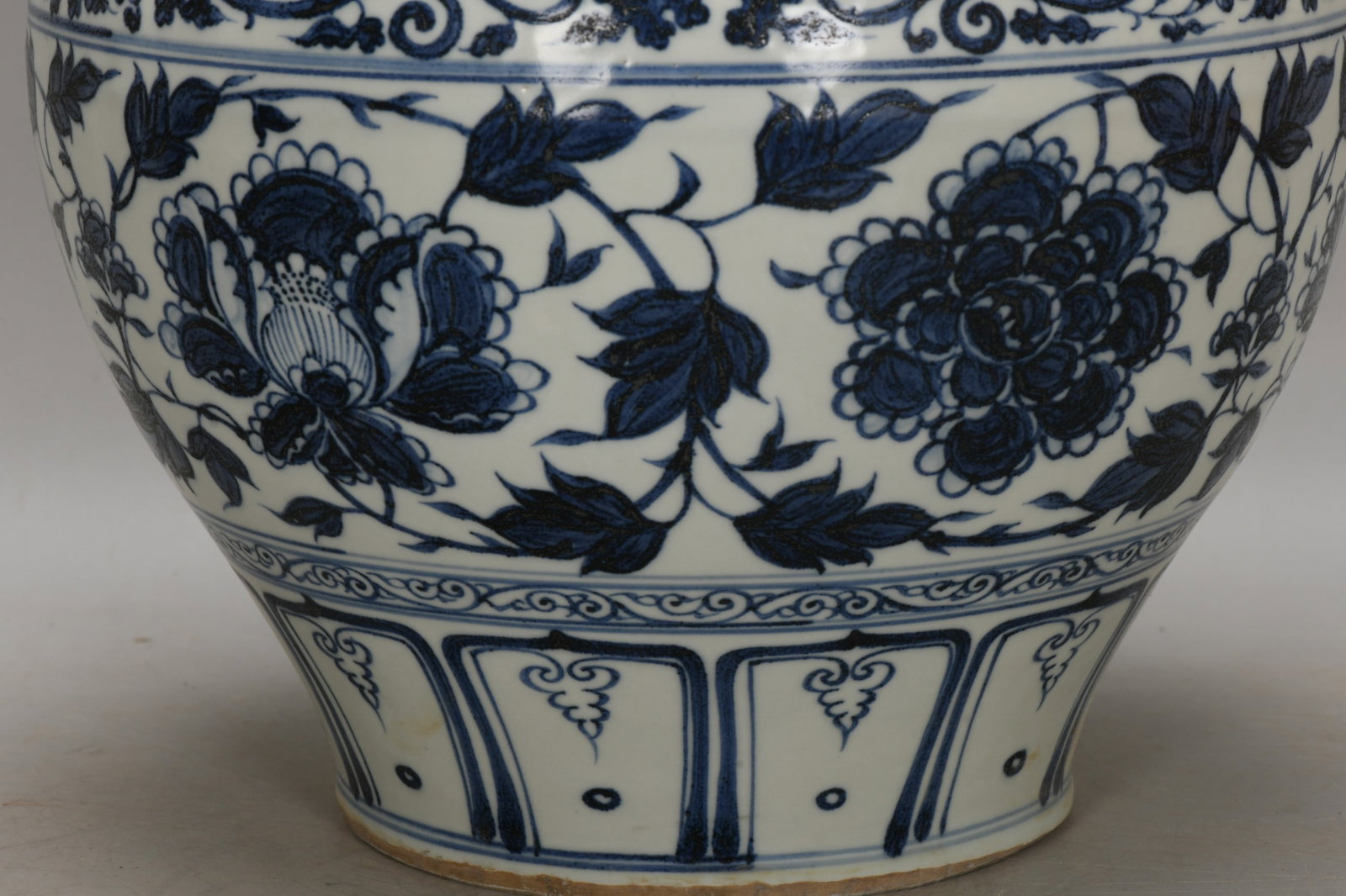 A Exquisite Blue and White Phoenix Pattern Jar - 6