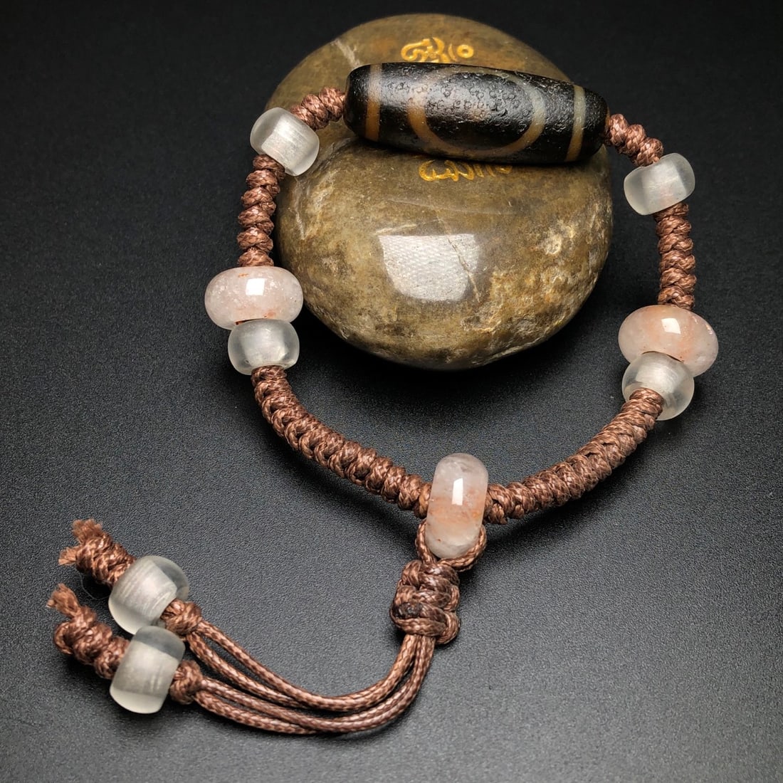 A Exquisite Dzi bead Crystal Beads Bracelets (1 of 8)