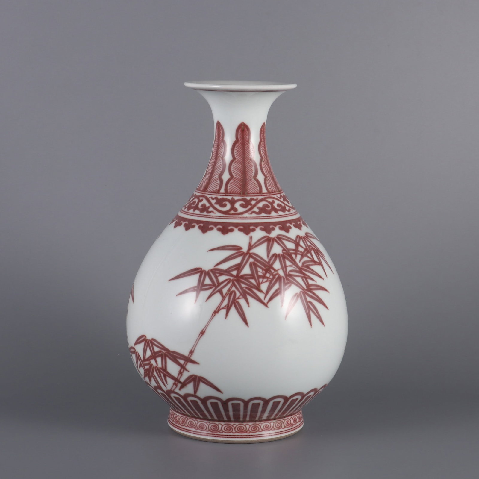 A Exquisite Underglaze-Red Bamboo Pattern Vase: A Exquisite Underglaze-Red Bamboo Pattern Vase,Qing Dynasty, China,Qianlong Six-character Mark,Size:10.2inx5.9inx3.1in 釉里红竹纹瓶,中国清代
