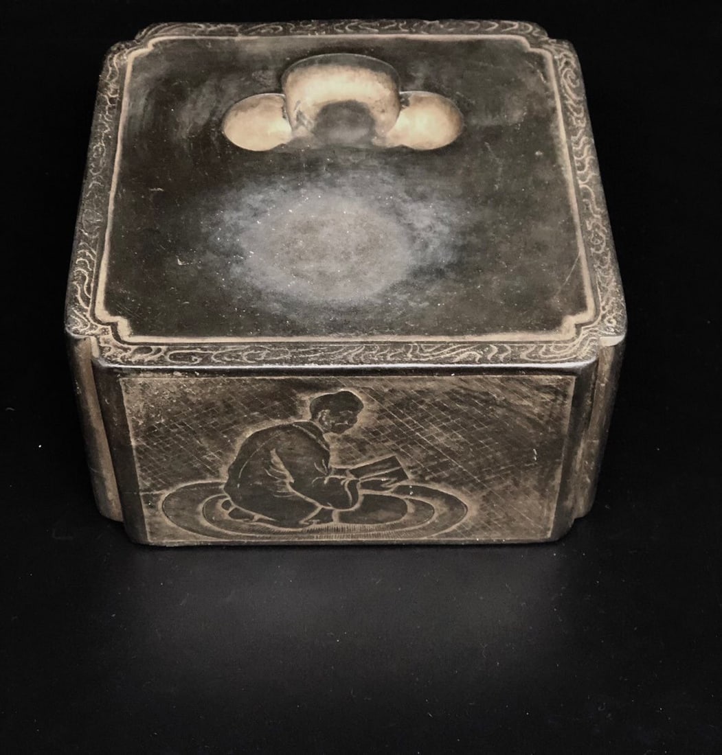 A Exquisite Zhang Qi Mark Buddha Pattern Inkstone: A Exquisite Zhang Qi Mark Buddha Pattern Inkstone,Qing Dynasty, China,With Mark,Size:5.9inx5.9inx3.1in 张琦款佛纹端砚,中国清代,带