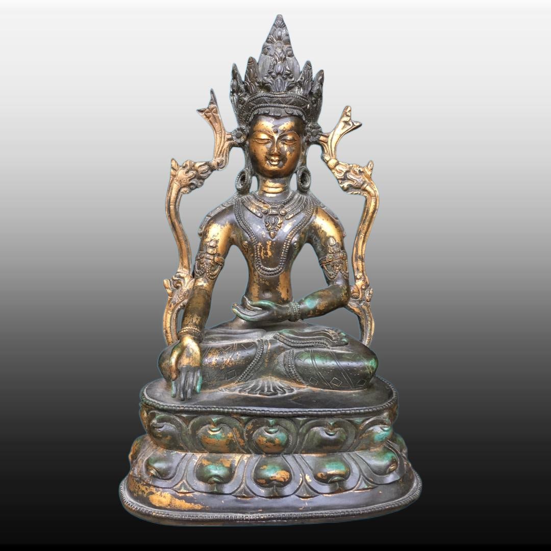 A Exquisite Bronze Buddha Statue Ornament (1 of 9)