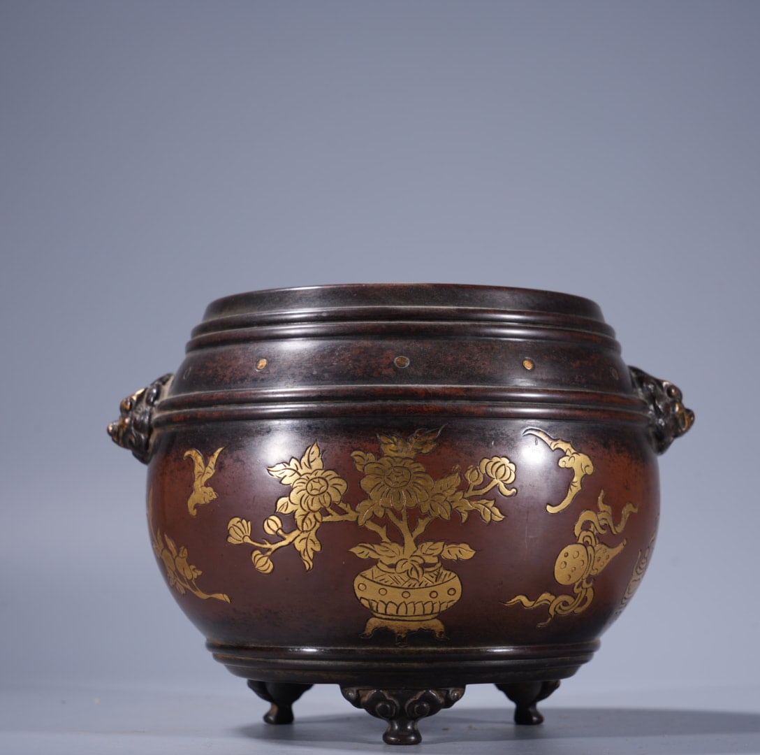 A Exquisite Gilt Bronze Lion-Ears Censer: A Exquisite Gilt Bronze Lion-Ears Censer,Ming Dynasty, China,Xuande Six-character Mark,Size:4.8inx4.4in,Weight:2535g