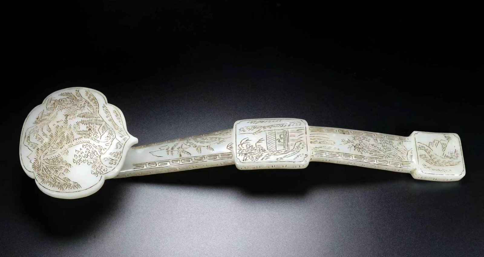 A Exquisite Hotan Jade Ruyi - 4