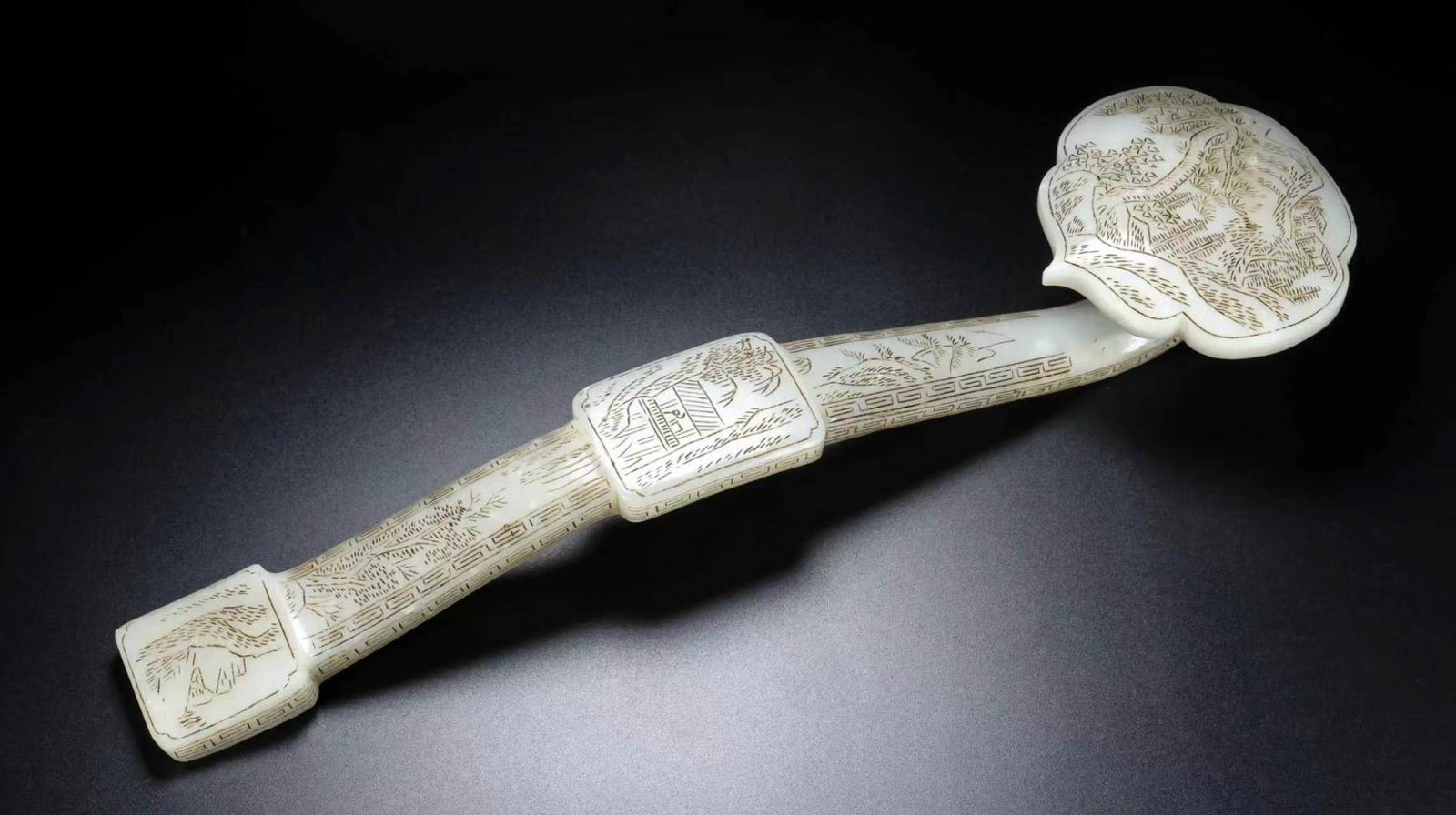 A Exquisite Hotan Jade Ruyi - 8