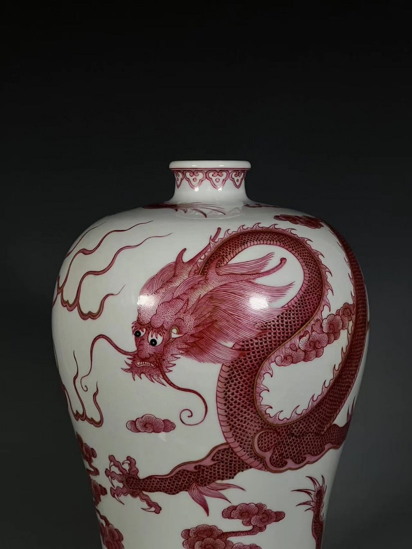 A Exquisite Ruby Red-Glazed Dragon Pattern Vase - 5