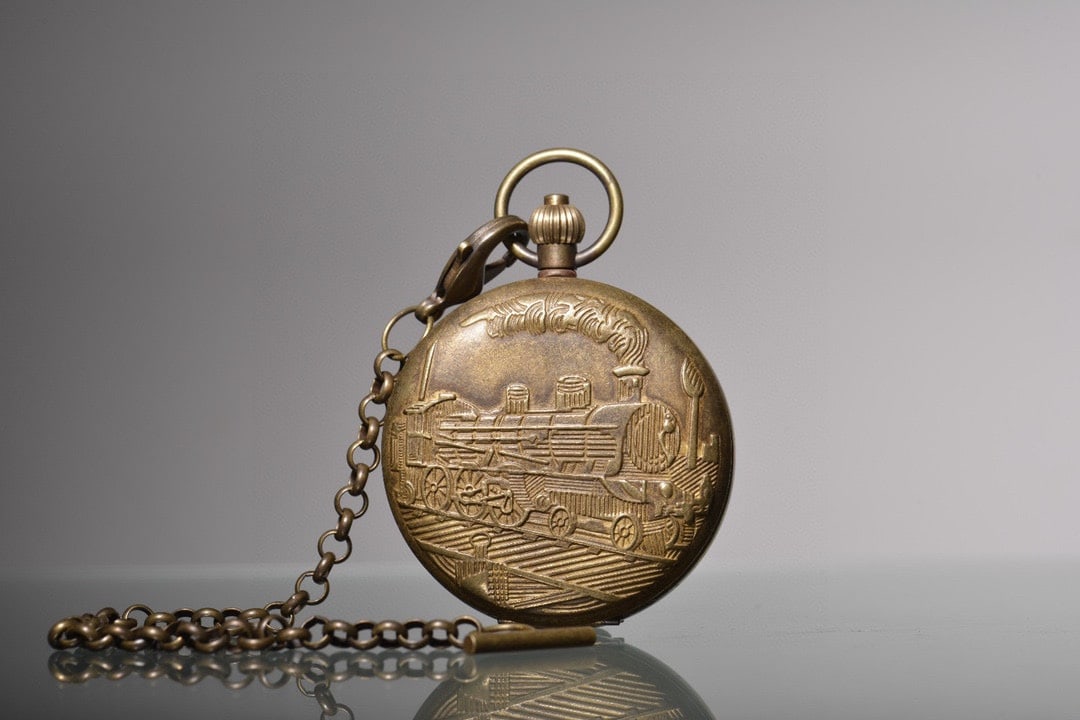 A Exquisite Coppery Train Pattern Double Opening Pocket Watch: A Exquisite Coppery Train Pattern Double Opening Pocket Watch,Republic of China,Size:2.2in 铜造火车图案双开怀表,民国