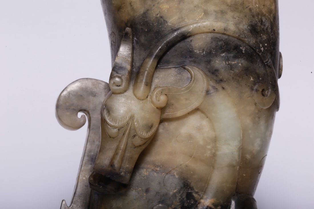 A Exquisite Gaogu Jade Dragon Pattern Goblet - 2