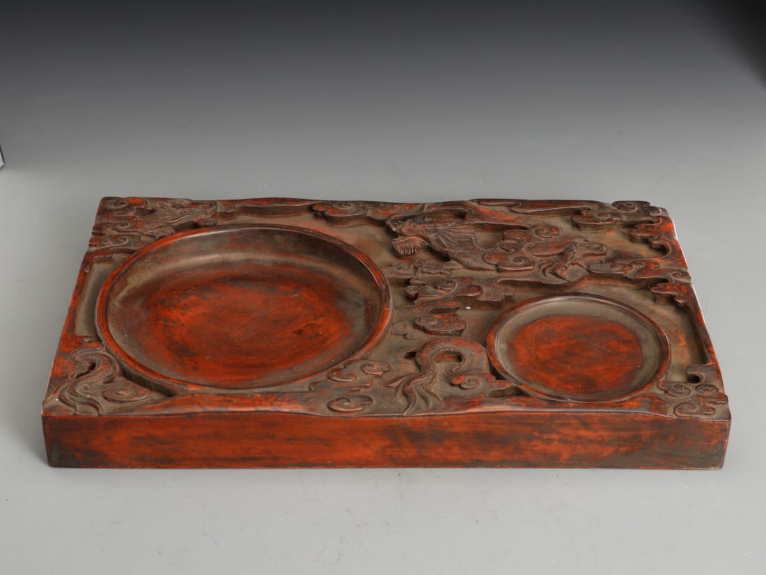 A Exquisite Dragon Pattern Inkstone: A Exquisite Dragon Pattern Inkstone,Qing Dynasty, China,Size:15.2inx8.9inx1.8in,Weight:8910g 龙纹端砚,中国清代