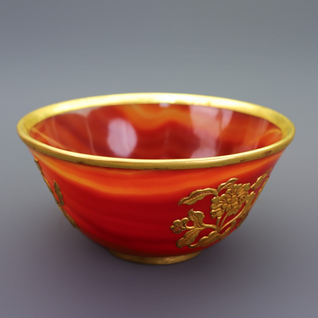 A Set of Exquisite Agate Cover with Gold Flower Pattern Tableware - 5