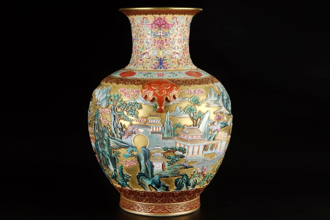 A Exquisite Enamel Gold Ground Painted Gold Landscape Pattern Lion-Ears Vase - 4