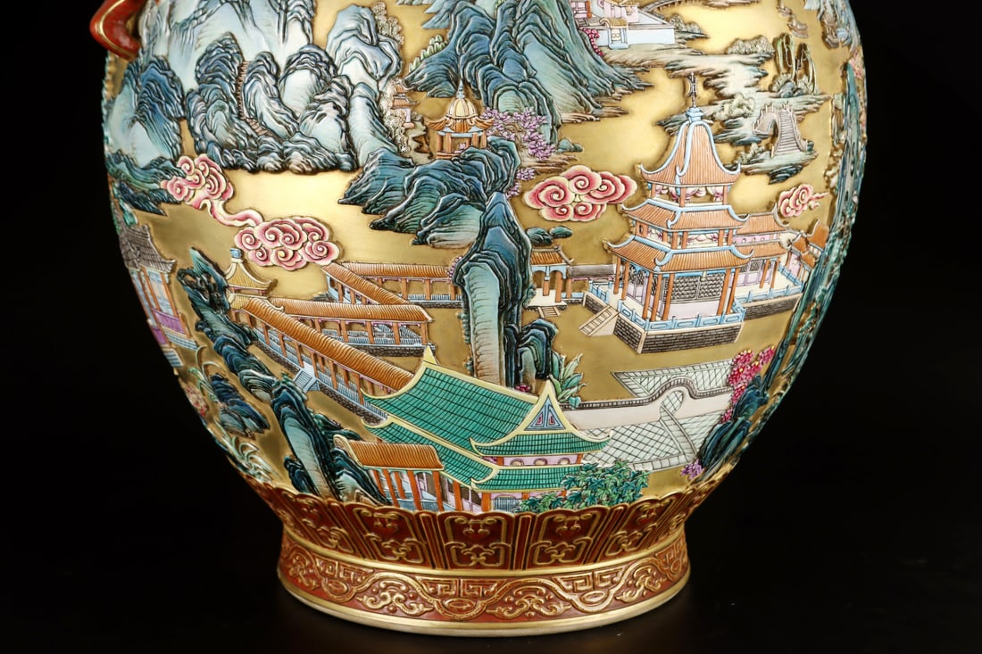 A Exquisite Enamel Gold Ground Painted Gold Landscape Pattern Lion-Ears Vase - 5