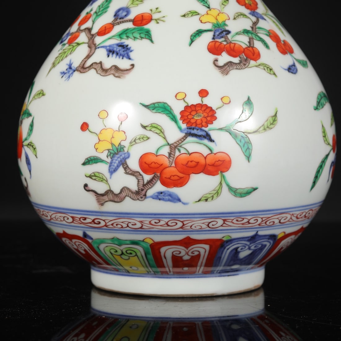 A Exquisite Blue and White Wucai Flower Fruit Pattern Vase - 4