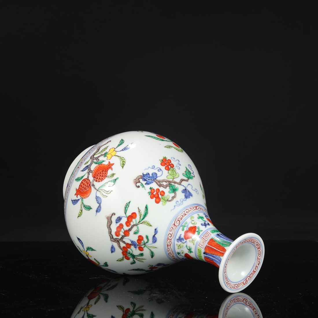 A Exquisite Blue and White Wucai Flower Fruit Pattern Vase - 6