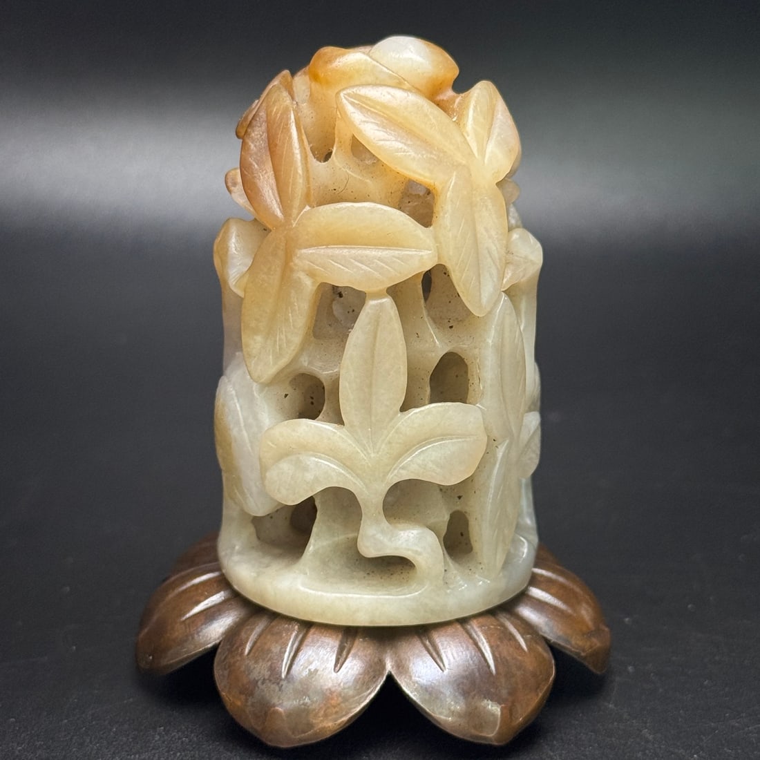 A Exquisite Hotan Jade Deer Censer Top - 4
