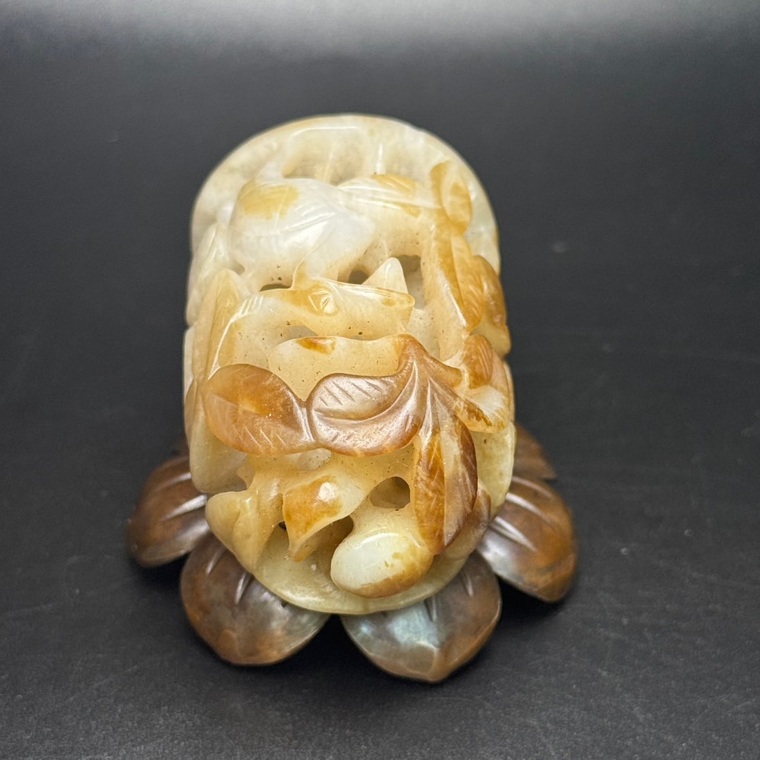A Exquisite Hotan Jade Deer Censer Top - 5