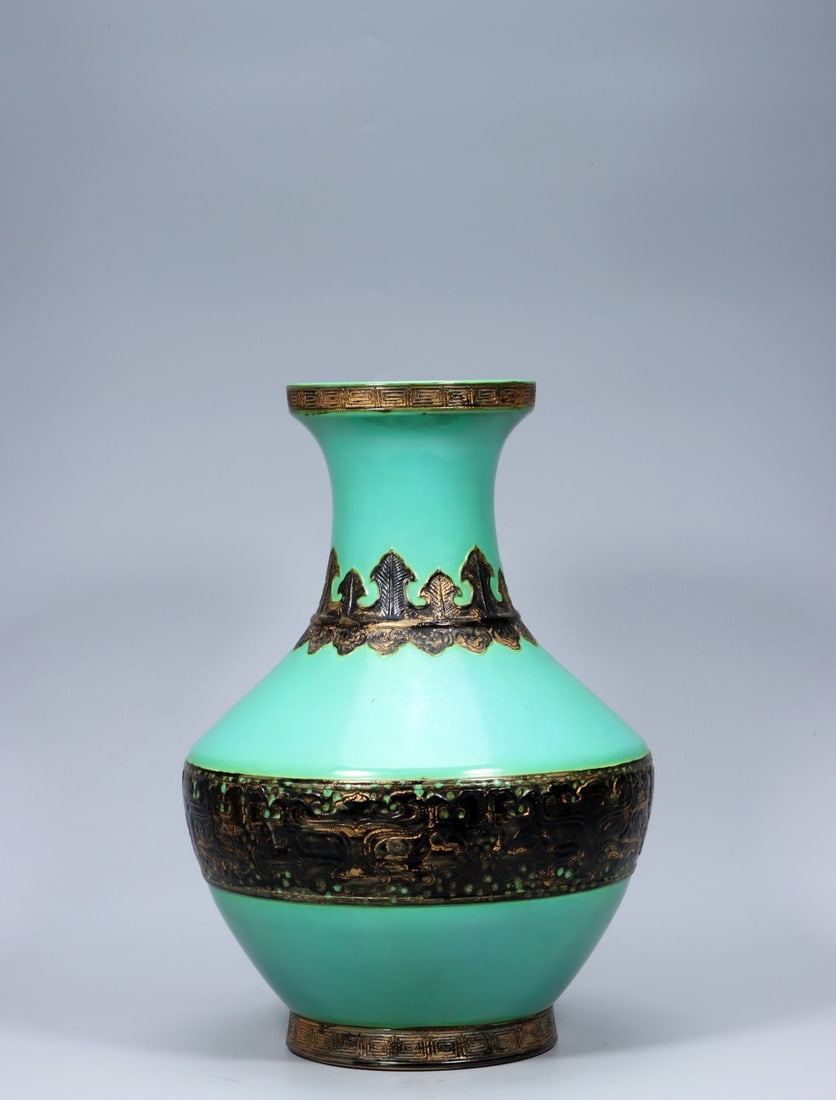 A Exquisite Turquoise-Glazed Bronze Color Vase - 2