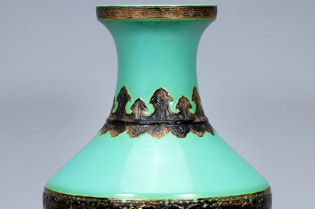 A Exquisite Turquoise-Glazed Bronze Color Vase - 4