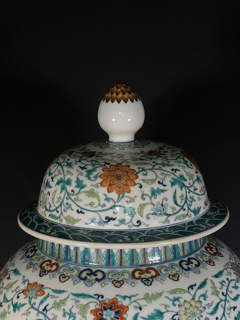 A Exquisite Doucai Dragon Pattern Jar - 6