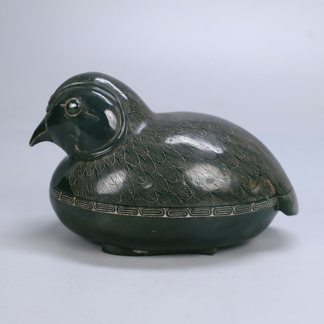 A Set of Fine Jasper Quail-Shaped Box White Jade Seal: A Set of Fine Jasper Quail-Shaped Box White Jade Seal Qing Dynasty, China Size:5.9inx7.9inx10.2in Size:4.7inx5.9in Size:0.8inx1.6inx1.6in Weight:2540g碧玉鹌鹑形印&#