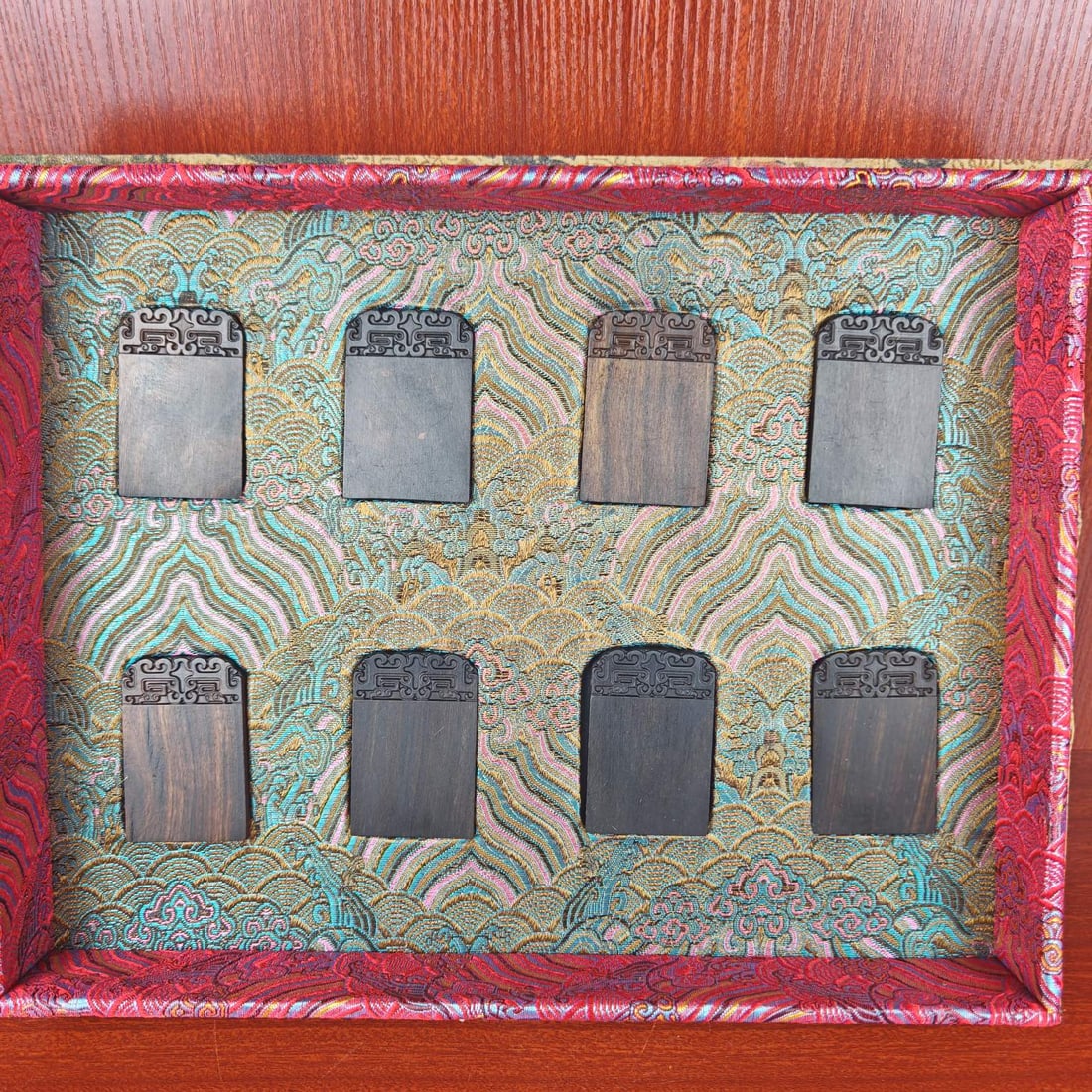 A Set of Fine Eaglewood Brand: A Set of Fine Eaglewood Brand Qing Dynasty, China Size:2.4in沉香如意牌子一套 中国清代 Size:6cm