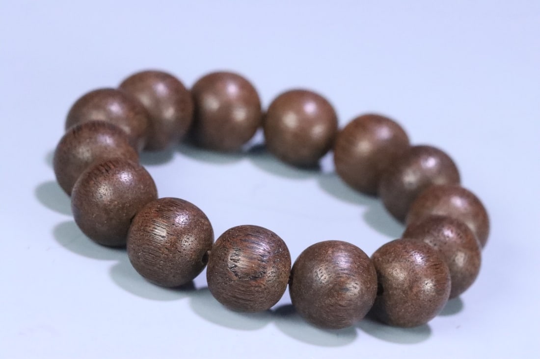 An Exquisite Eaglewood Bracelets - 5