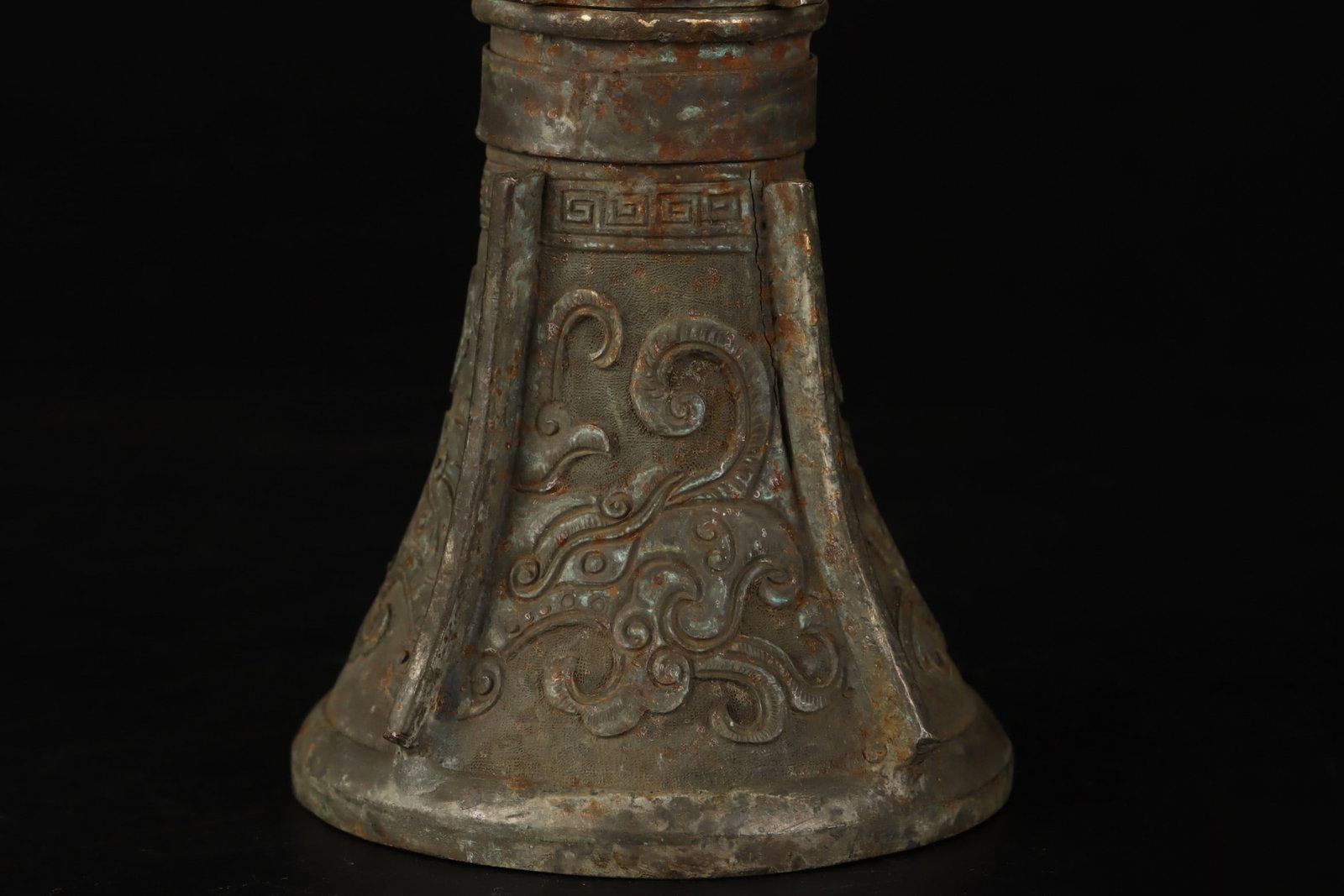 An Exquisite Silver Beast-Face Pattern Vase - 6