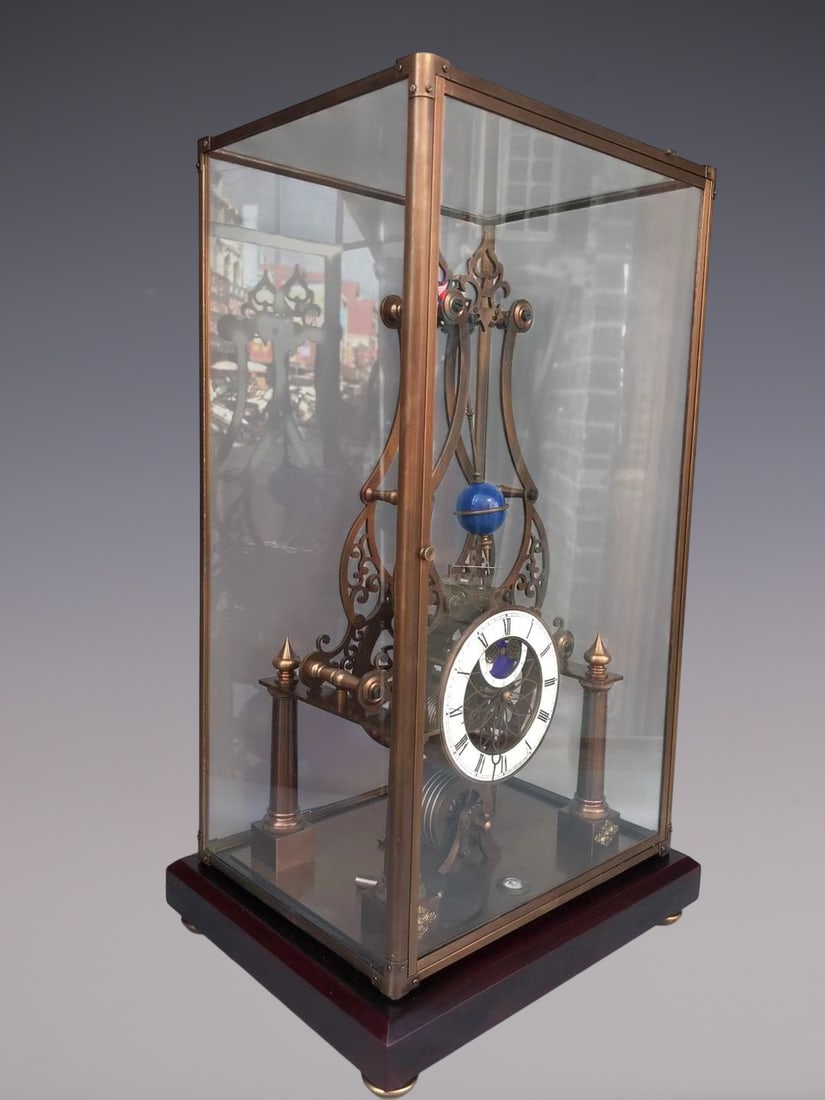 An Exquisite Bronze Clock - 3