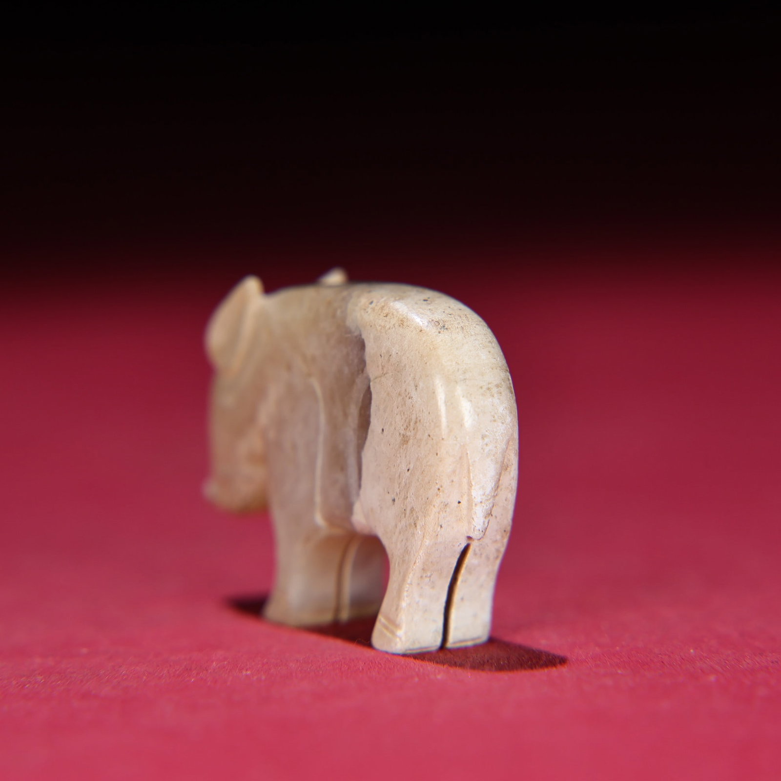 An Exquisite White Jade Pig Pendant - 4