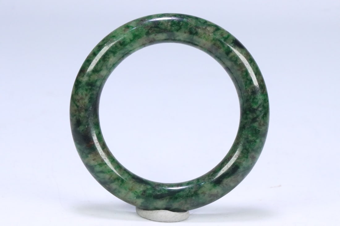 An Exquisite Jadeite Bracelets - 2