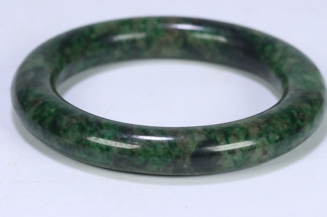 An Exquisite Jadeite Bracelets - 8