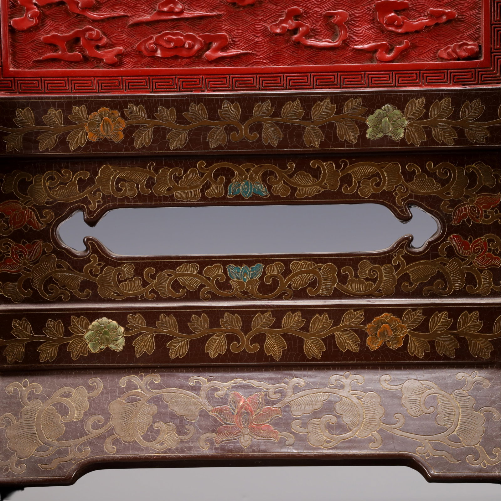 A Exquisite Carved Red Lacquer Dragon Pattern Landscape Pattern Screen - 5