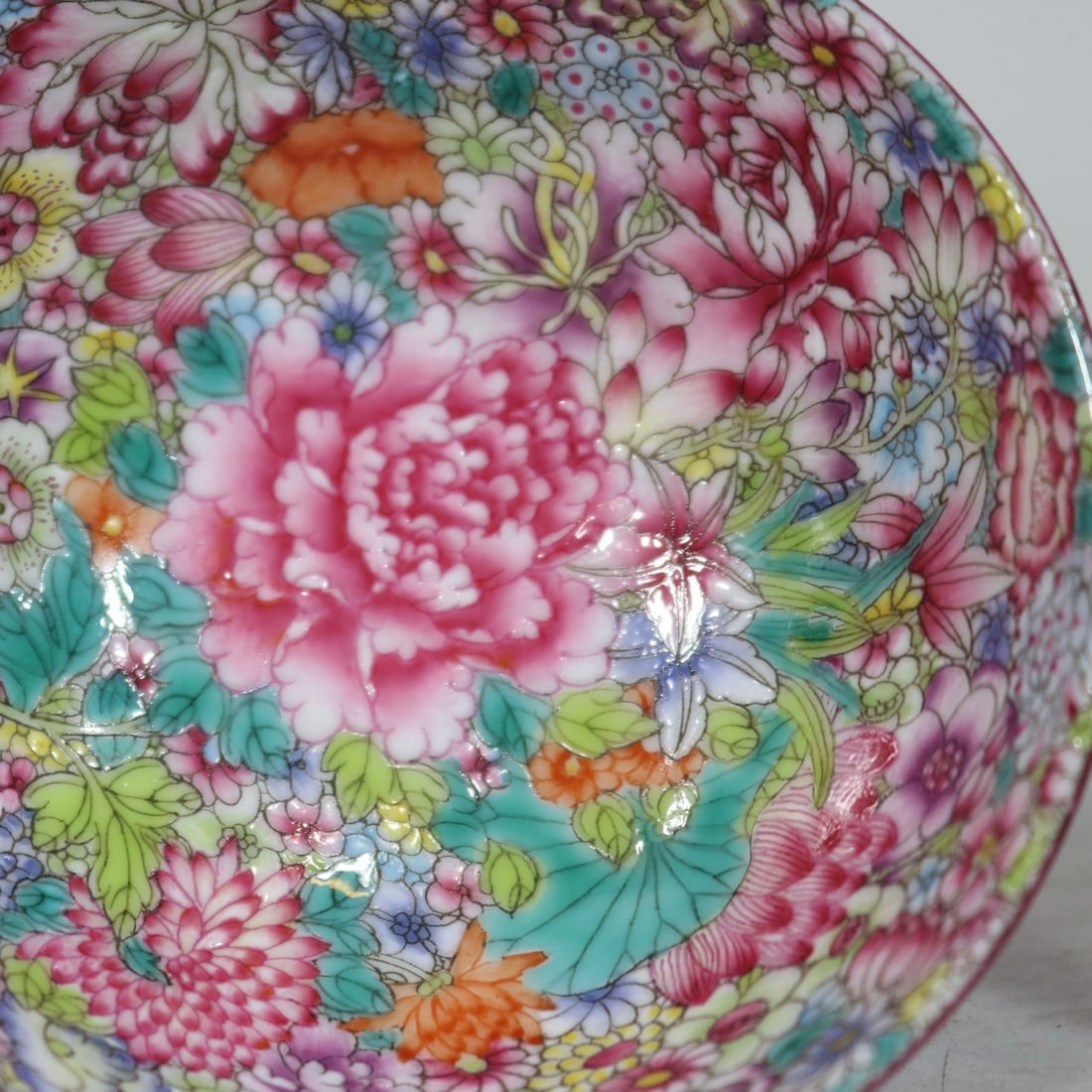 An Exquisite Enamel Flower Pattern Cup - 4