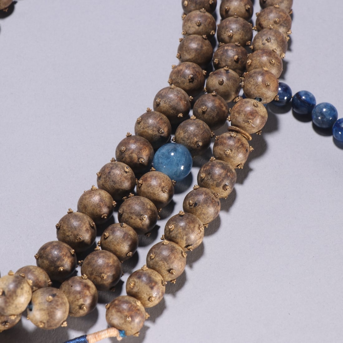 An Exquisite Eaglewood Bracelets - 4