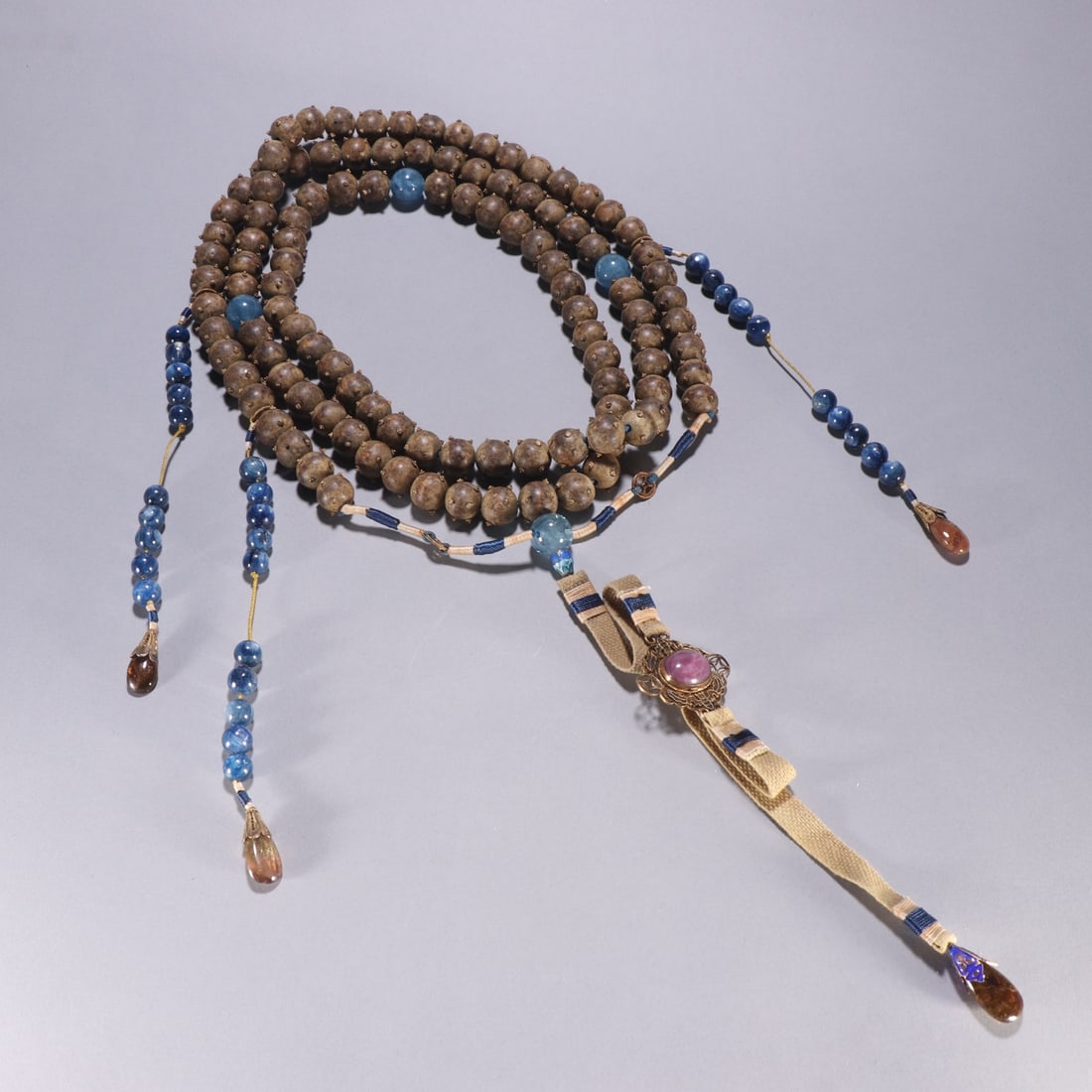 An Exquisite Eaglewood Bracelets - 6